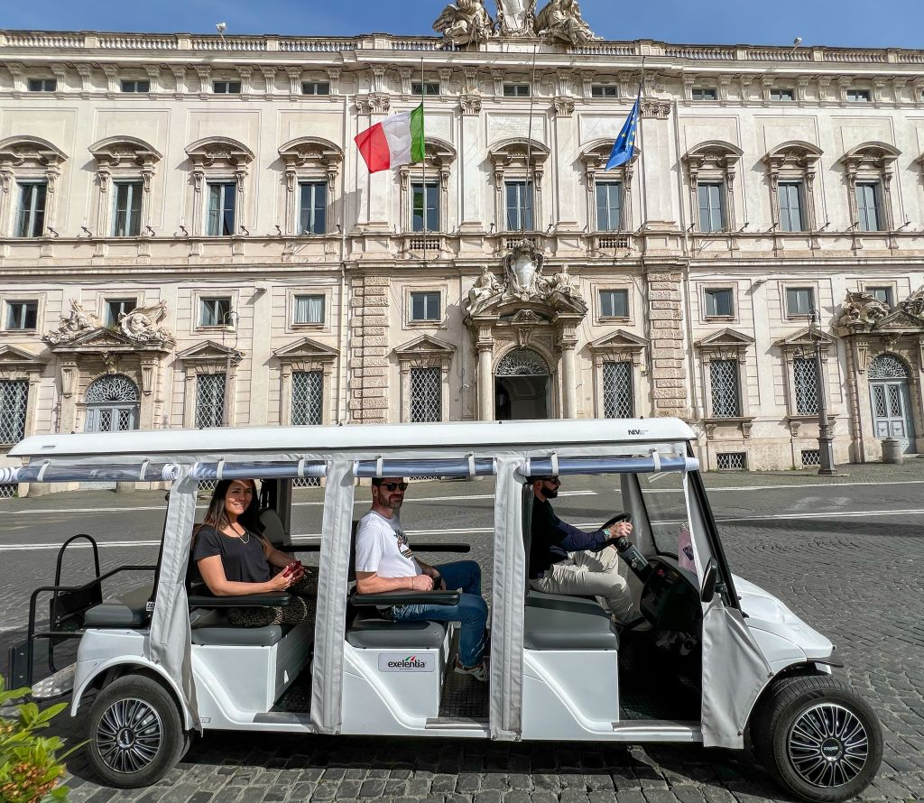 Rome: Small-Group Golf Cart Guided Tour