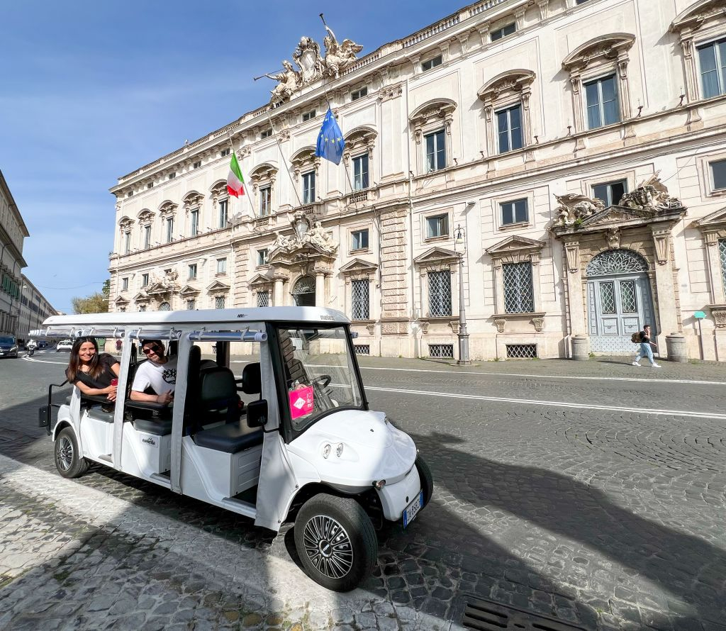 Rome: Small-Group Golf Cart Guided Tour