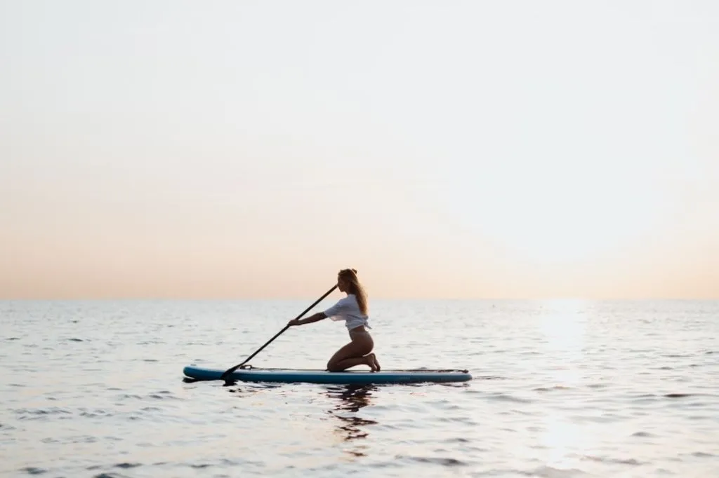 Barcelona: Sunset Paddle Surf