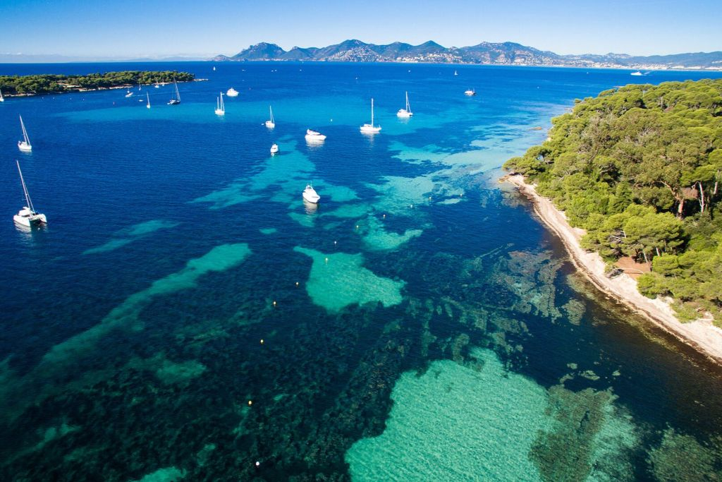 Cap d'Antibes: 2.5-Hour Boat Excursion