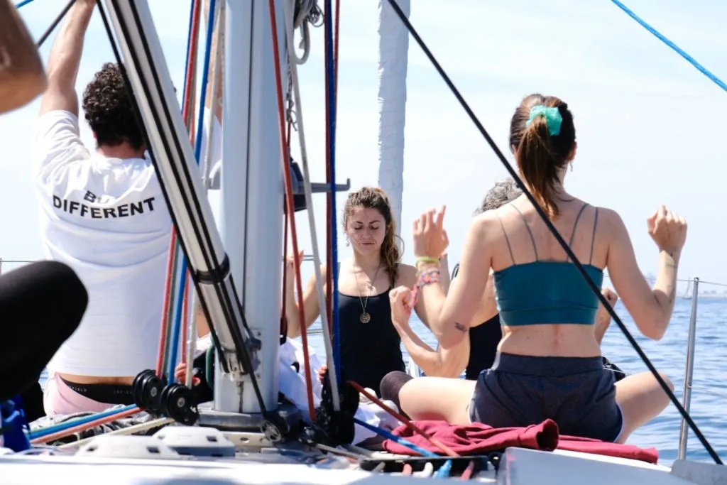 Barcelona: Sailing with Yoga, Vegan Cuisine and Drinks by "Nautical Namaste"
