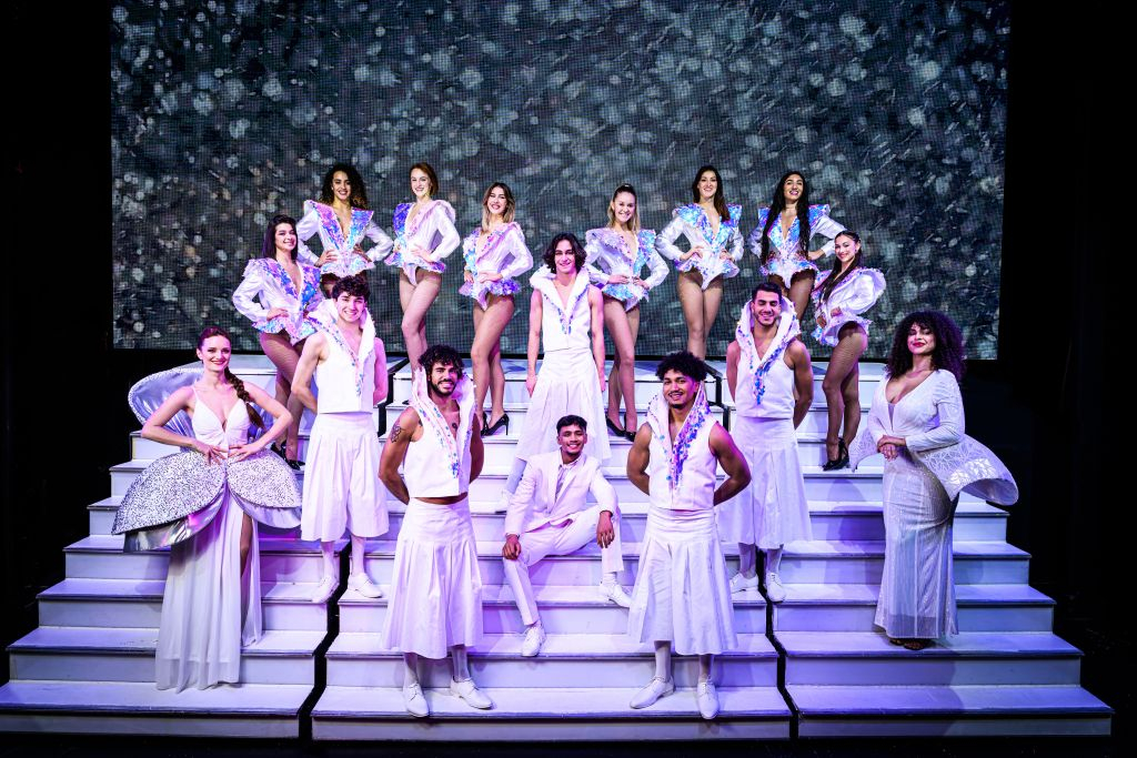 Paris: Family-Friendly Cabaret Show