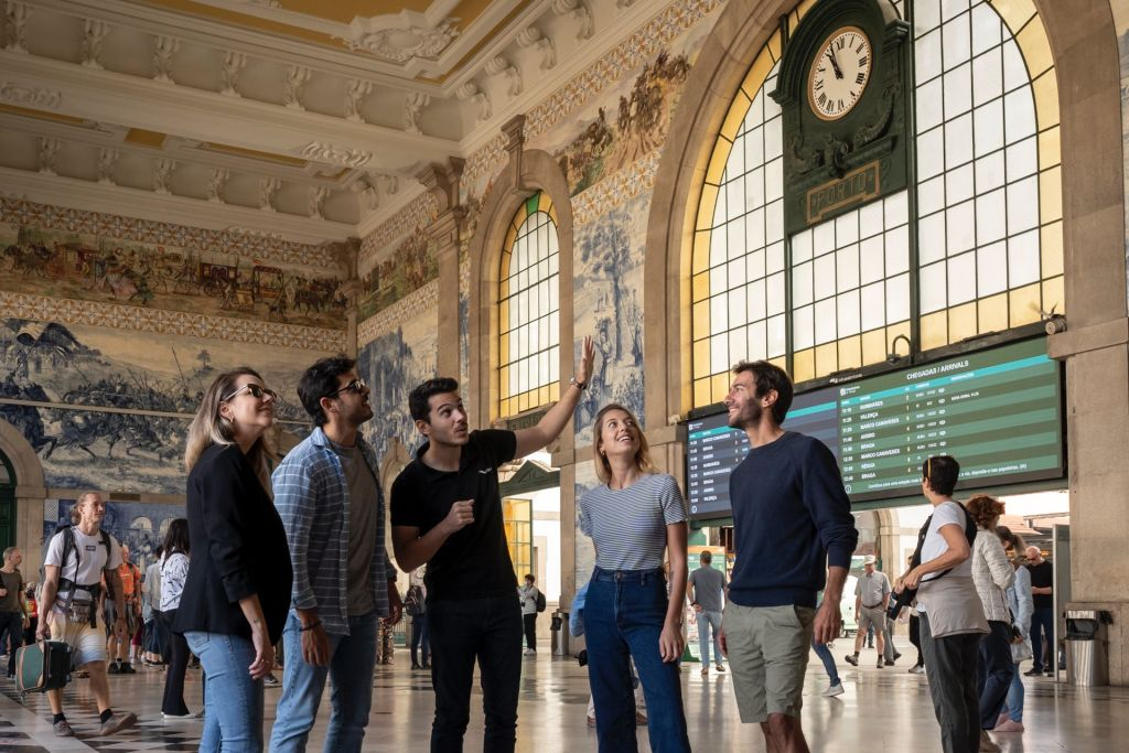 Porto: Walking Tour, Helicopter Ride, and River Cruise