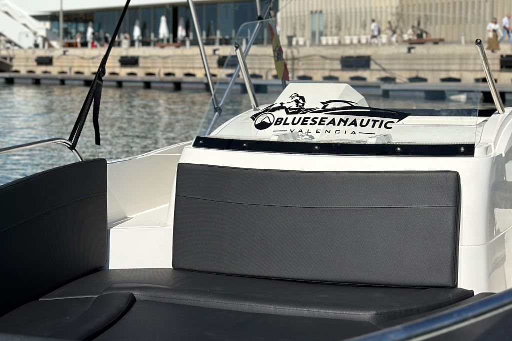 Unlicensed Boat