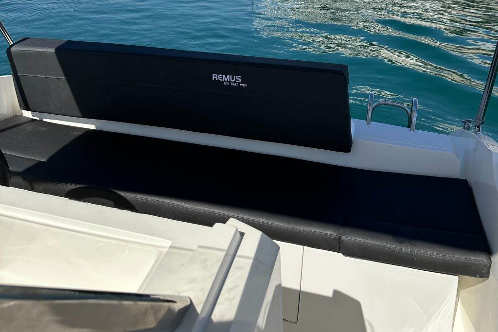 Unlicensed Boat