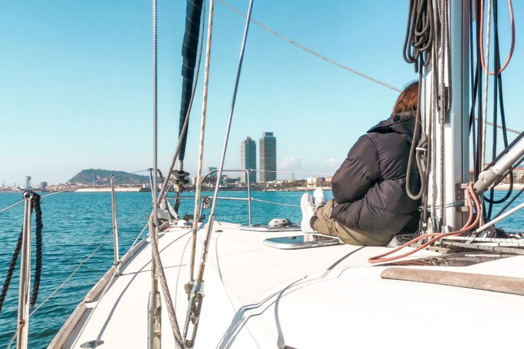 Barcelone : Croisière au lever du soleil avec paddle board, boissons et collations