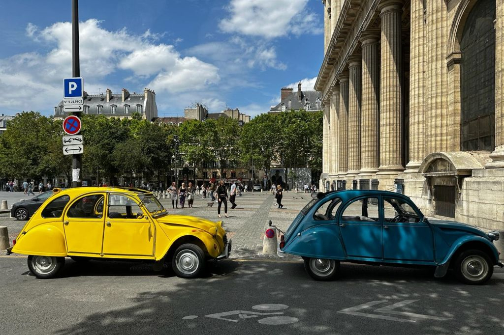 Private Visit 2CV Secret Paris