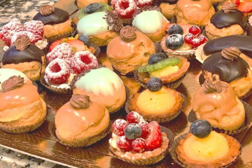 Paris: Gourmet Food Tour