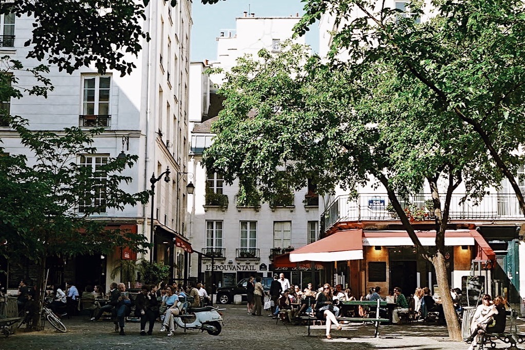Le Marais & Jewish Quarter: Guided Walking Tour