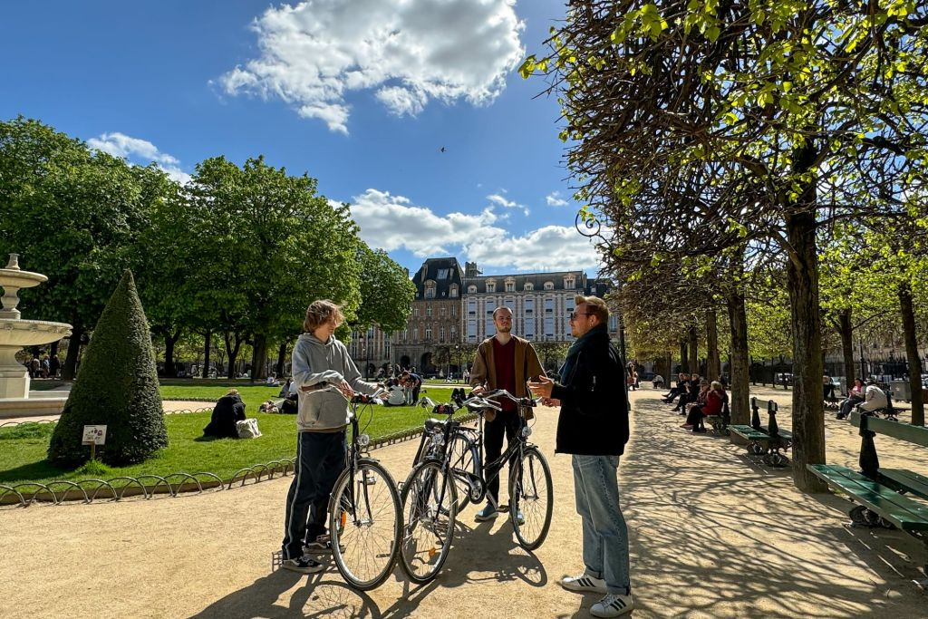 I punti salienti della città da vedere con un tour in bicicletta di piccolo gruppo con una guida locale