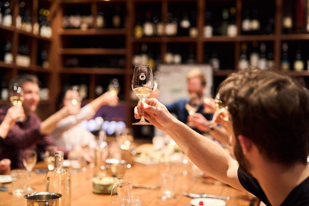 Ô Chateau Paris: Wine Tasting Dinner