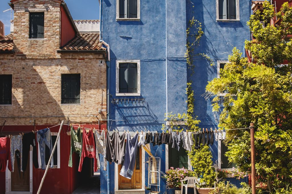 Murano & Burano: Boat Tour with Glass Blowing from Venice