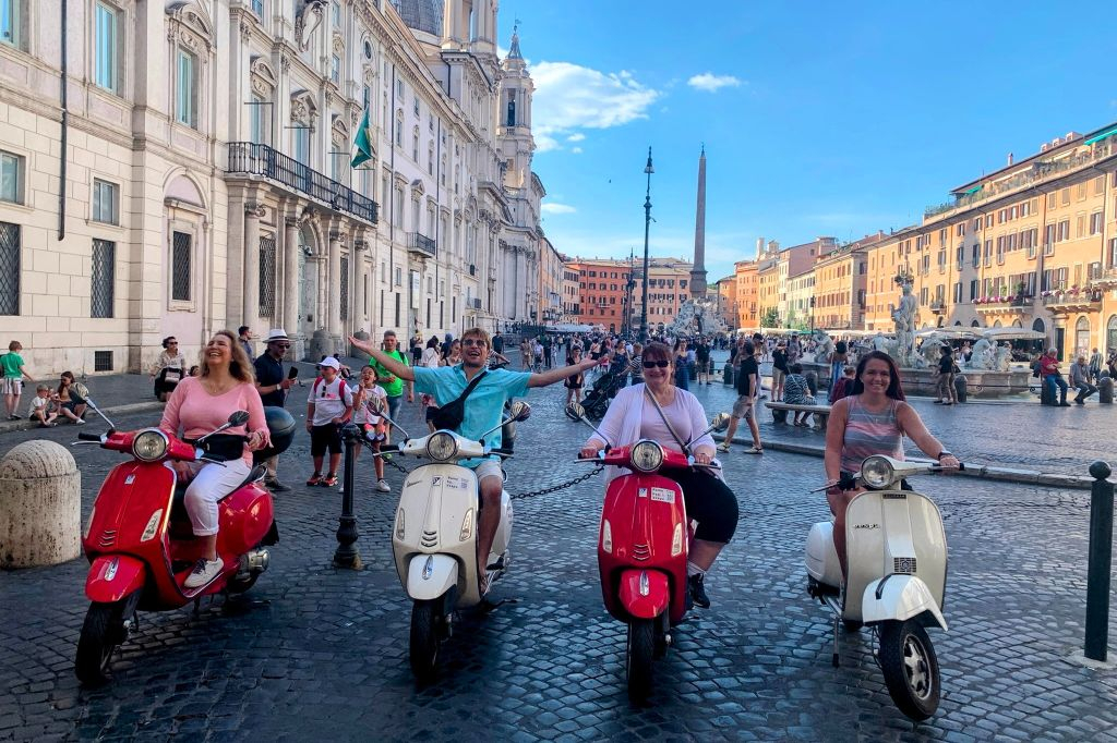 Vespa Tour of Rome