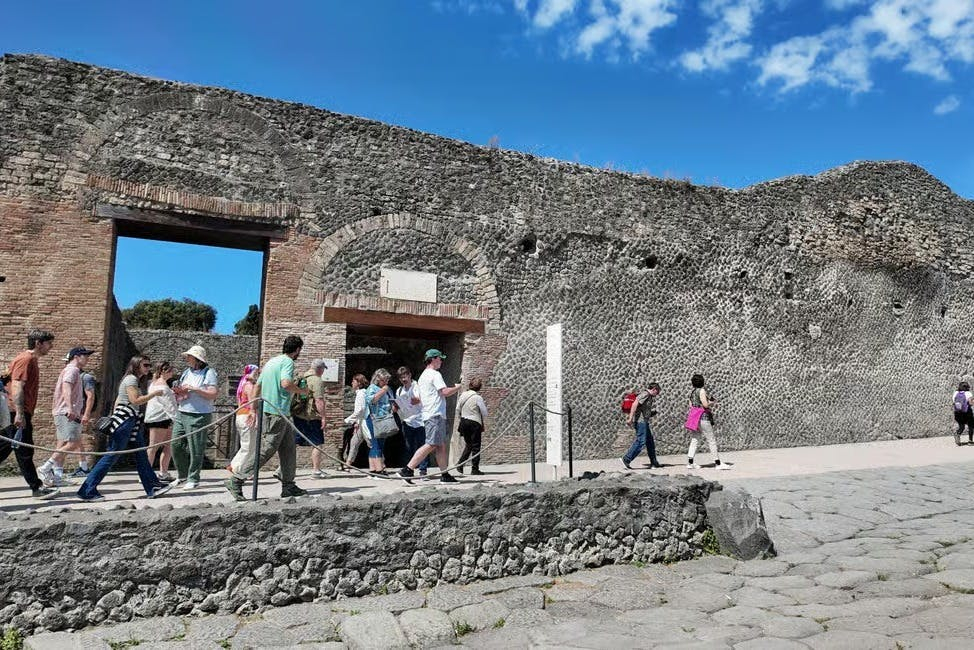 Pompeya: Entrada con Audioguía + Viaje de ida y vuelta en tren desde Salerno