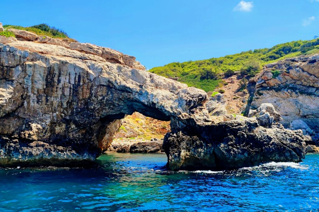 Isole Tremiti da Rodi Garganico: Tour delle isole in traghetto e in barca