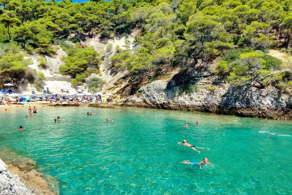 Isole Tremiti da Rodi Garganico: Tour delle isole in traghetto e in barca