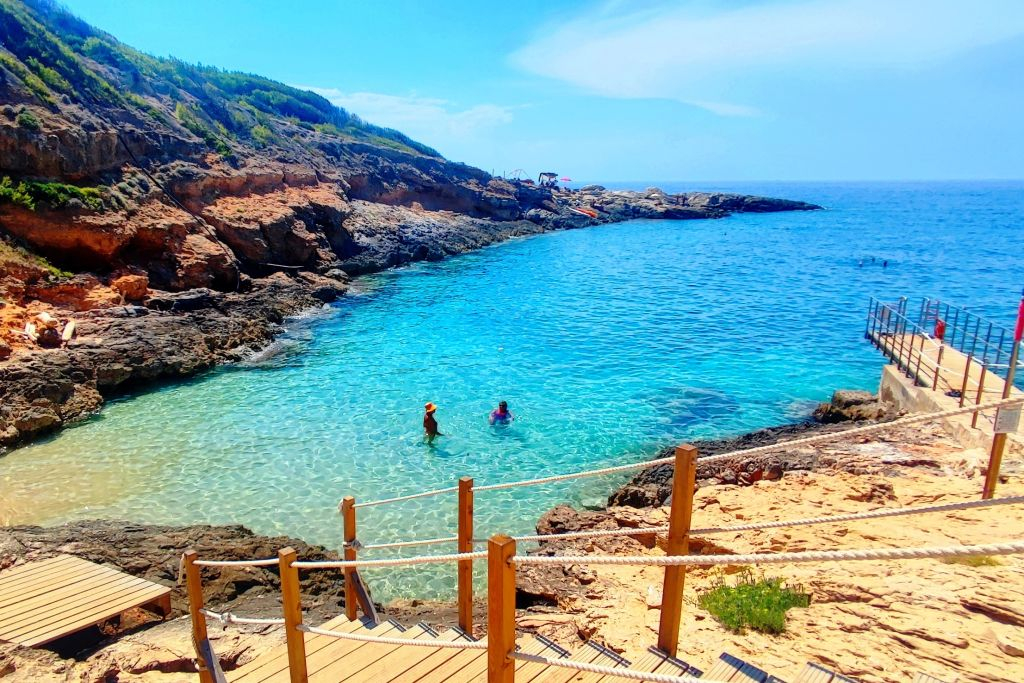 Isole Tremiti da Rodi Garganico: Tour delle isole in traghetto e in barca