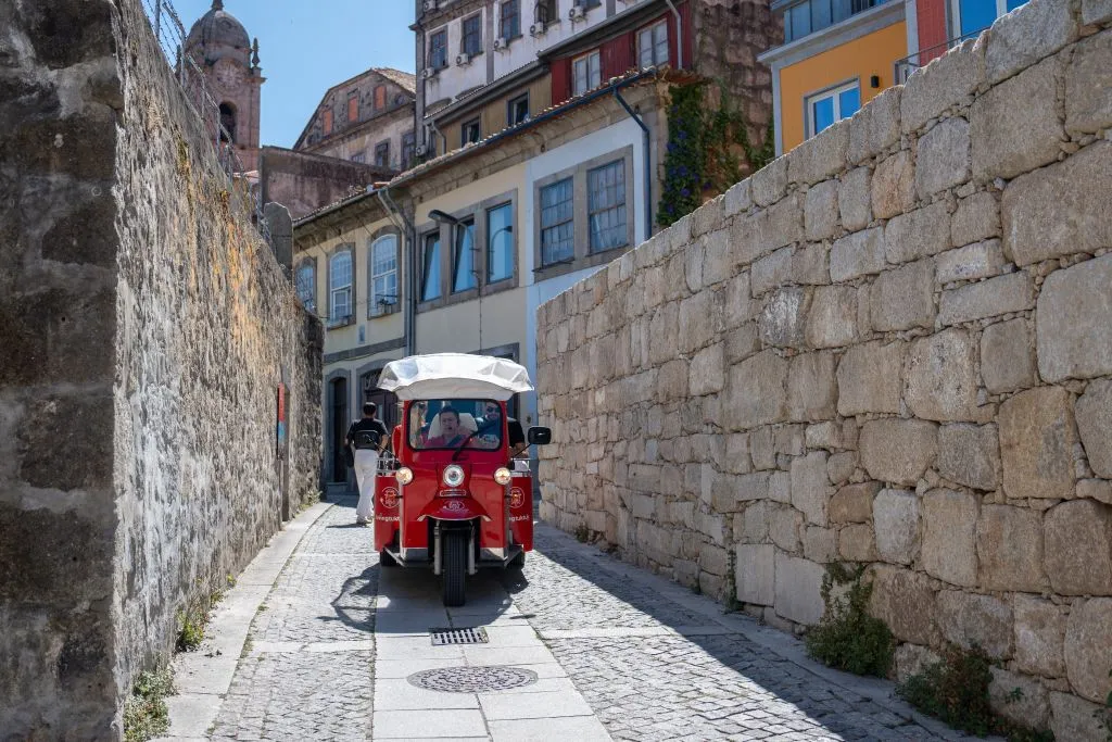 Porto: Personalised Private Tuk Tuk Tour
