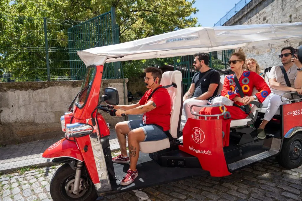 Porto: Personalised Private Tuk Tuk Tour