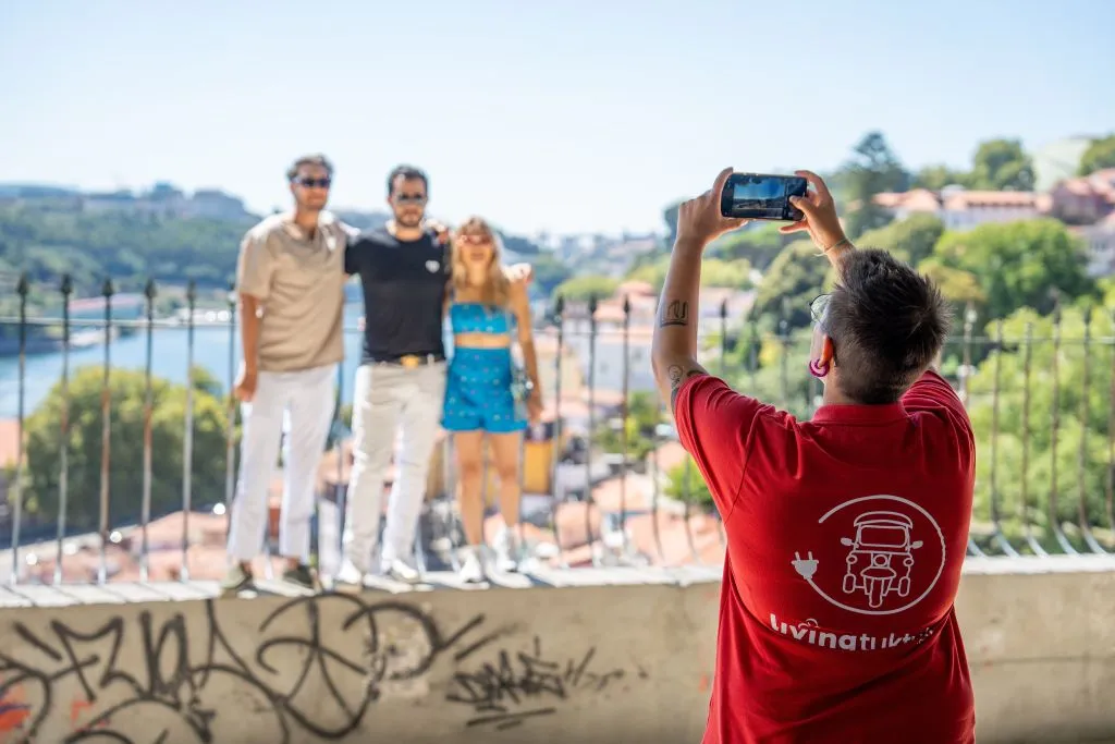 Porto: Personalised Private Tuk Tuk Tour
