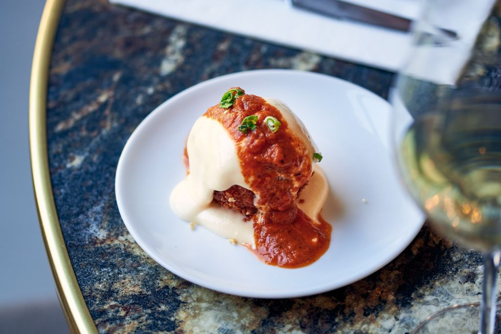 Barcelona: Food and Wine Tour with a Sommelier