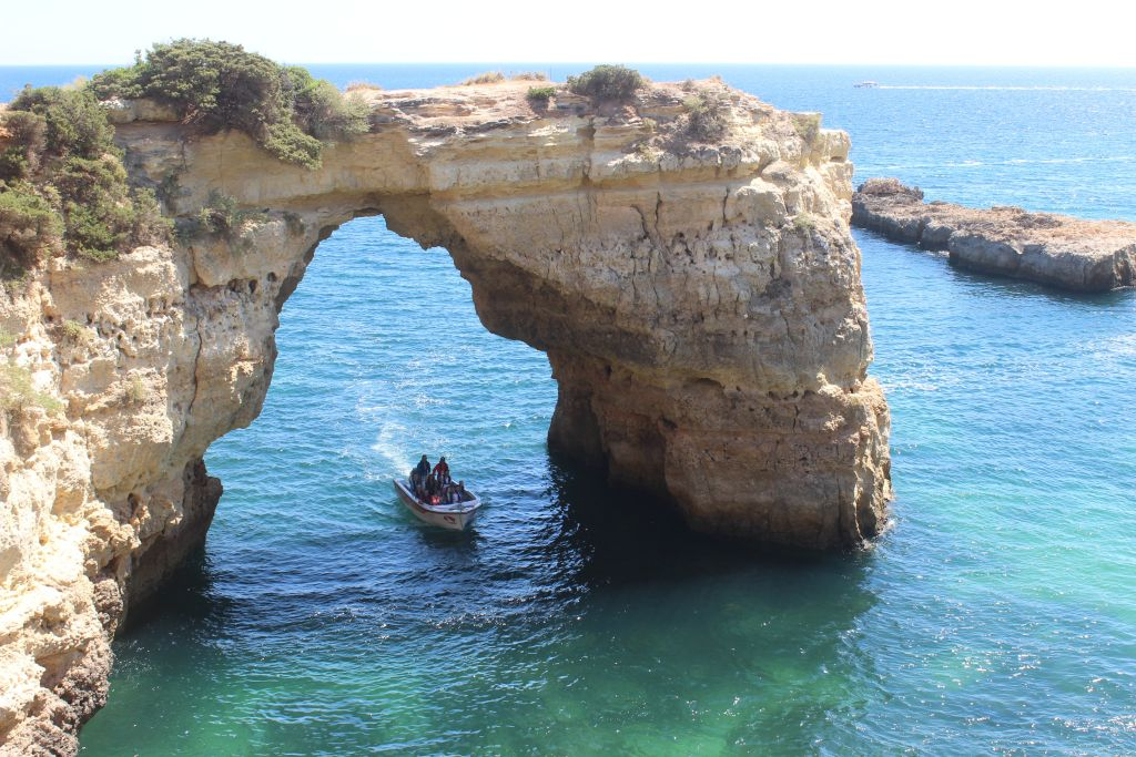 Grottes de Benagil : Visite guidée en bateau depuis Armação de Pêra