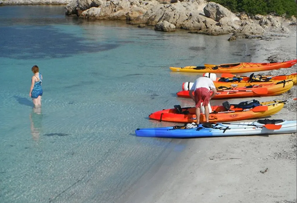 Excursión en Kayak por Fornells (Menorca)