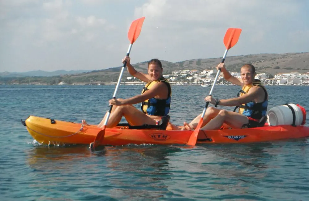 Excursión en Kayak por Fornells (Menorca)