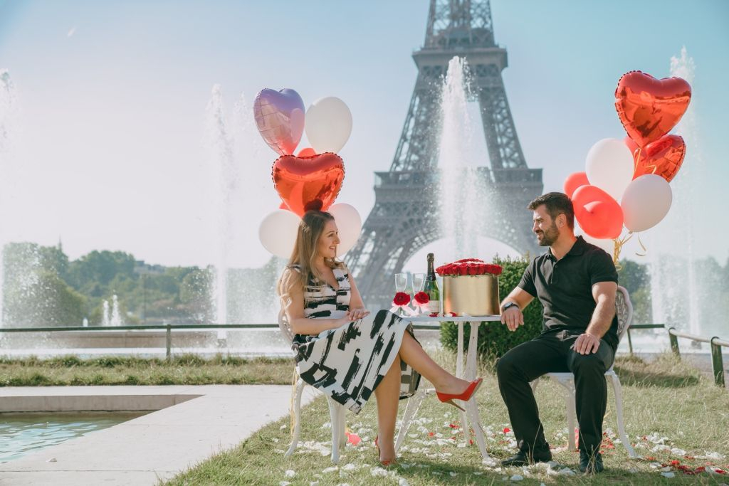 A Professional Vacation Photographer in Paris: Private Tour