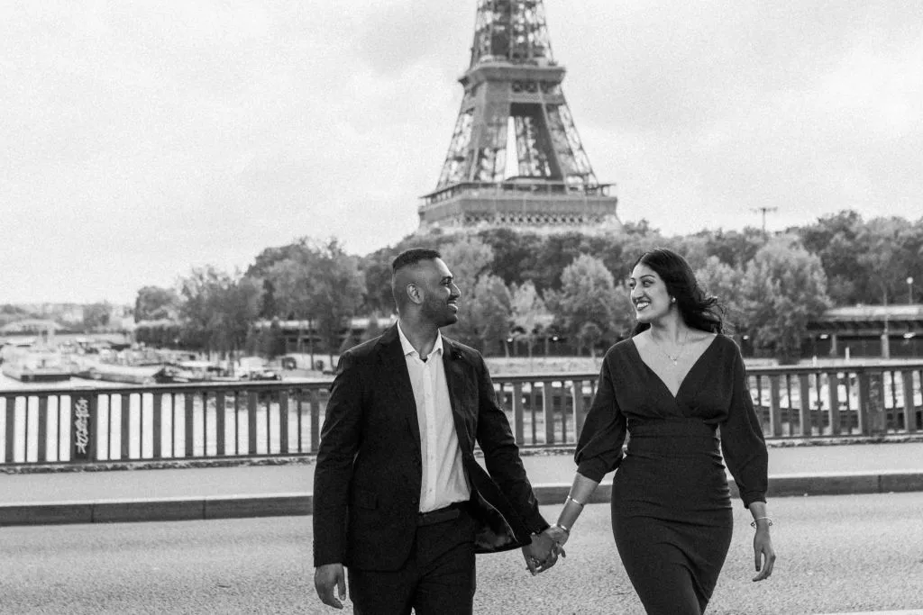 A Professional Vacation Photographer in Paris: Private Tour