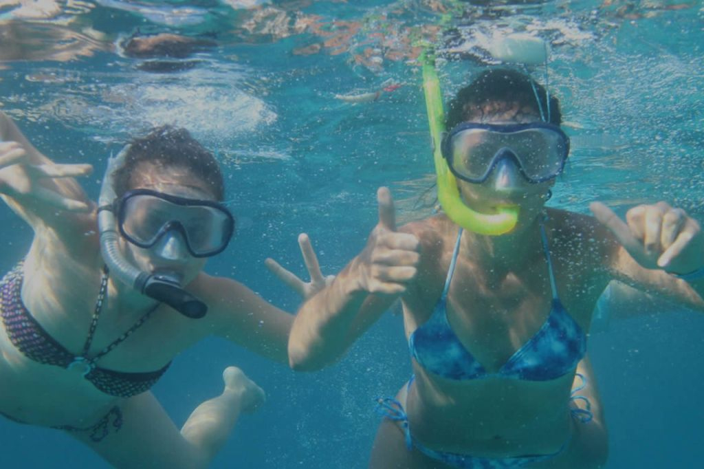 Ibiza: Excursión en barco al mediodía Cala Bassa, Cala Comte y Cuevas