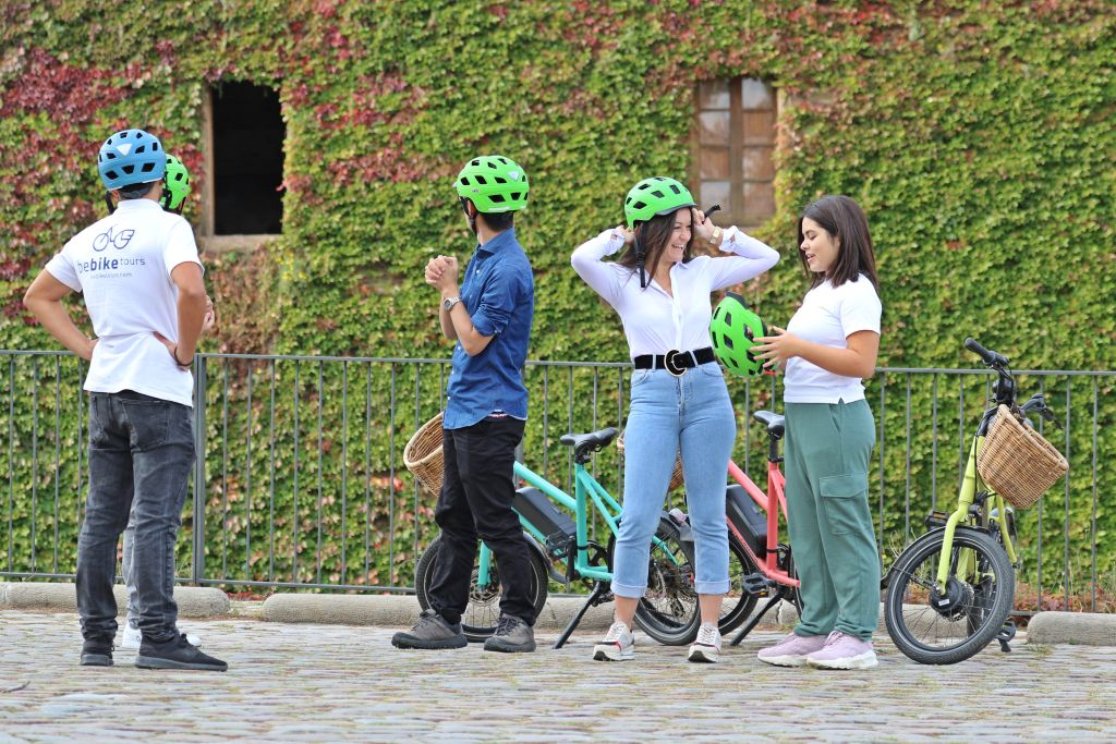 Barcelona Historical eBike Tour