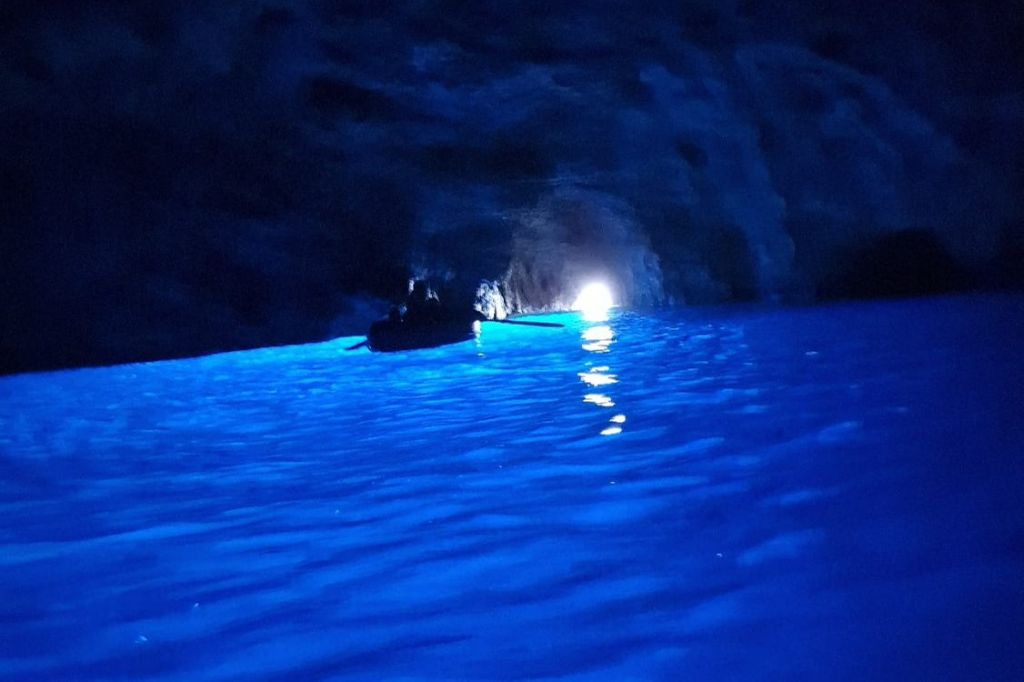 Capri and Anacapri: Boat Tour + Roundtrip Hydrofoil from Sorrento