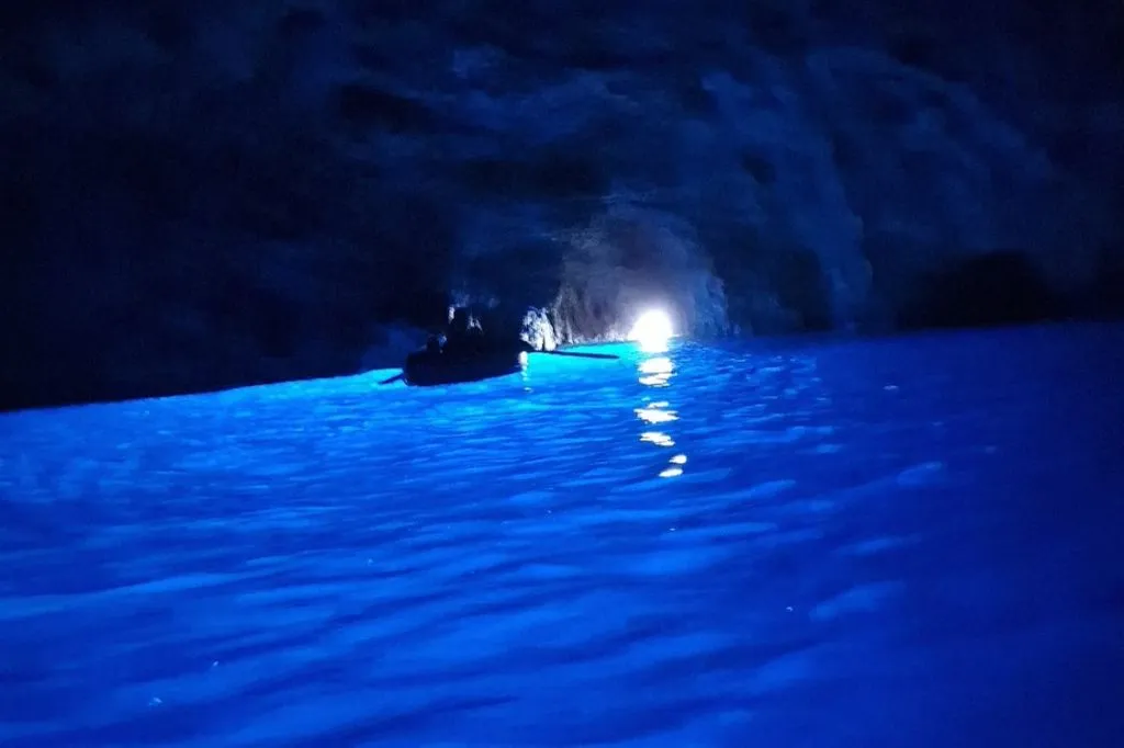 Capri and Anacapri: Boat Tour + Roundtrip Hydrofoil from Sorrento