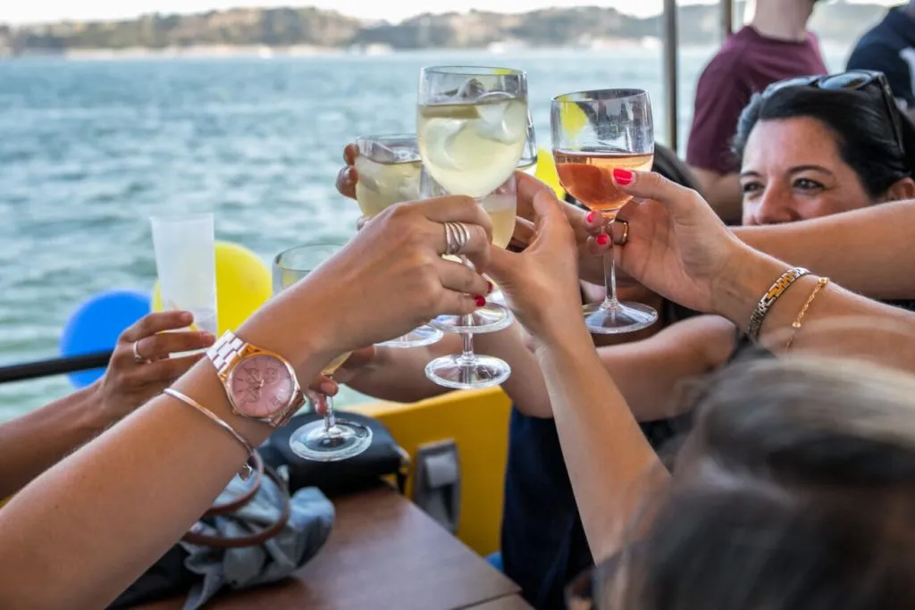 Lisbon: Tagus River Yellow Boat Sunset Tour