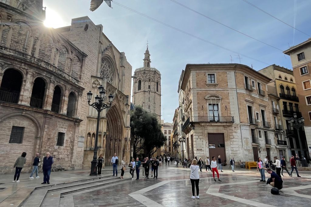 "Grand City" Private Guided Tour (In English)