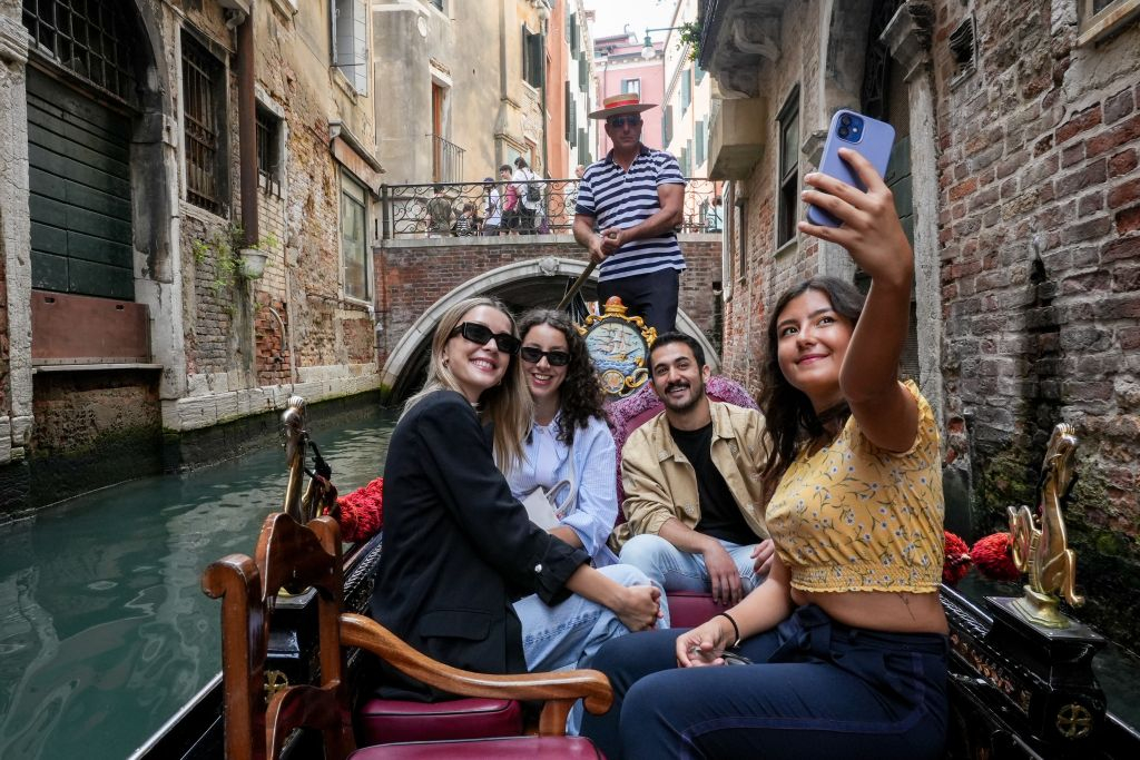 Palazzo Ducale e Basilica di San Marco: Tour guidato + Tour di Burano e Murano + Gondola