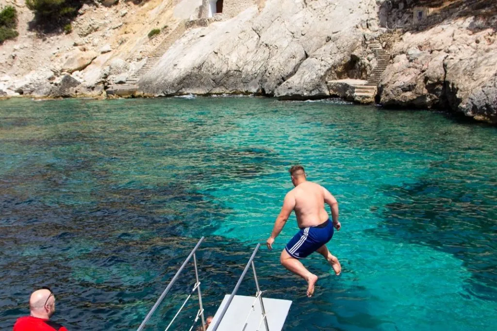 Palma de Mallorca: Crucero de 2 horas en Catamarán + Natación y Snorkel