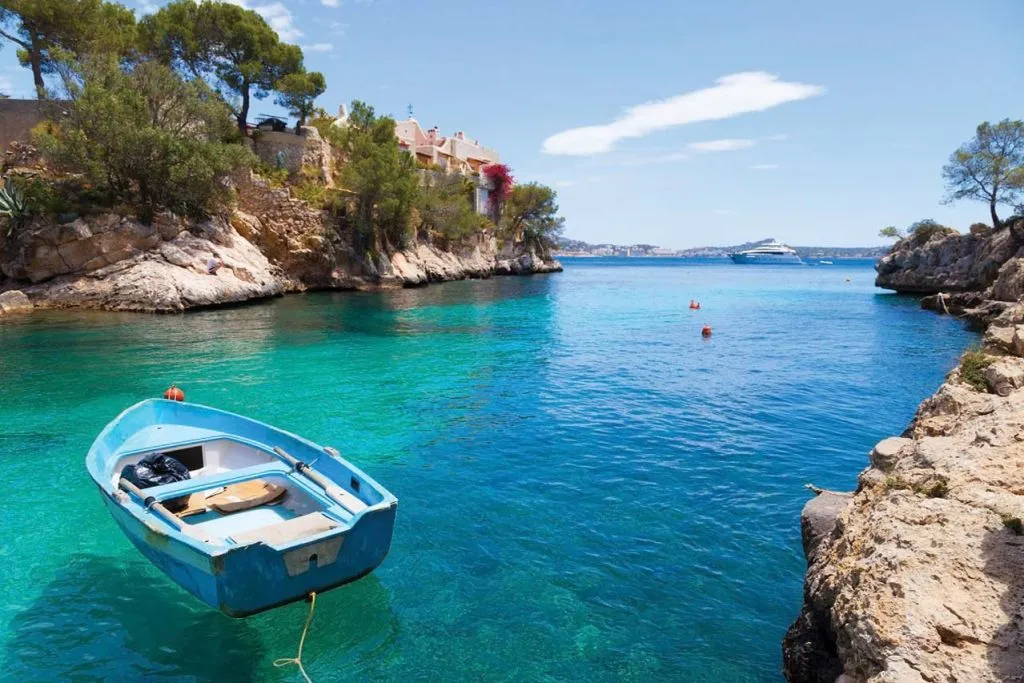 Palma de Mallorca: Crucero de 2 horas en Catamarán + Natación y Snorkel