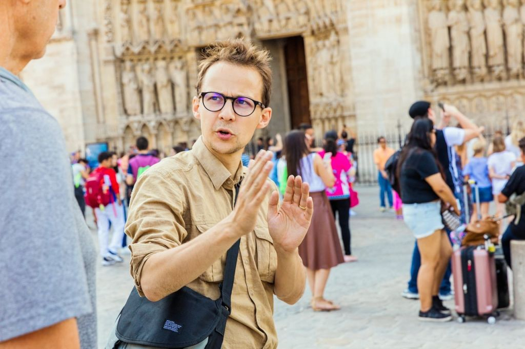 Paris: Semi-Private Walking Tour