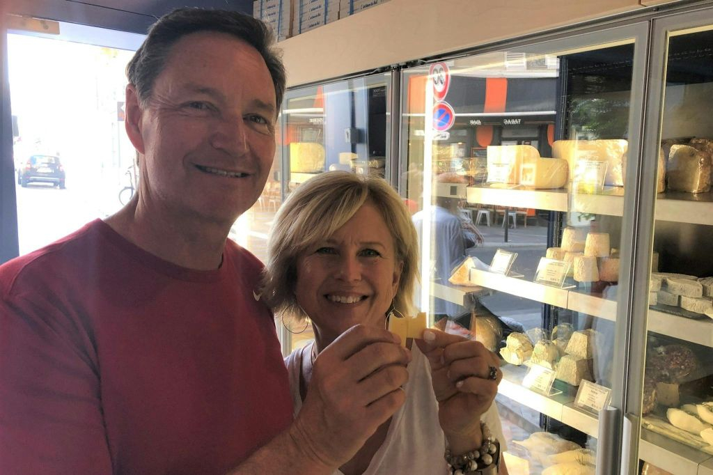 Paris Gourmet: Food Tour in South Montmartre