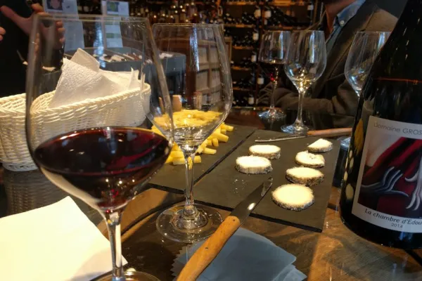 Degustazione di vini e formaggi