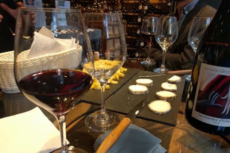 Degustazione di vini e formaggi