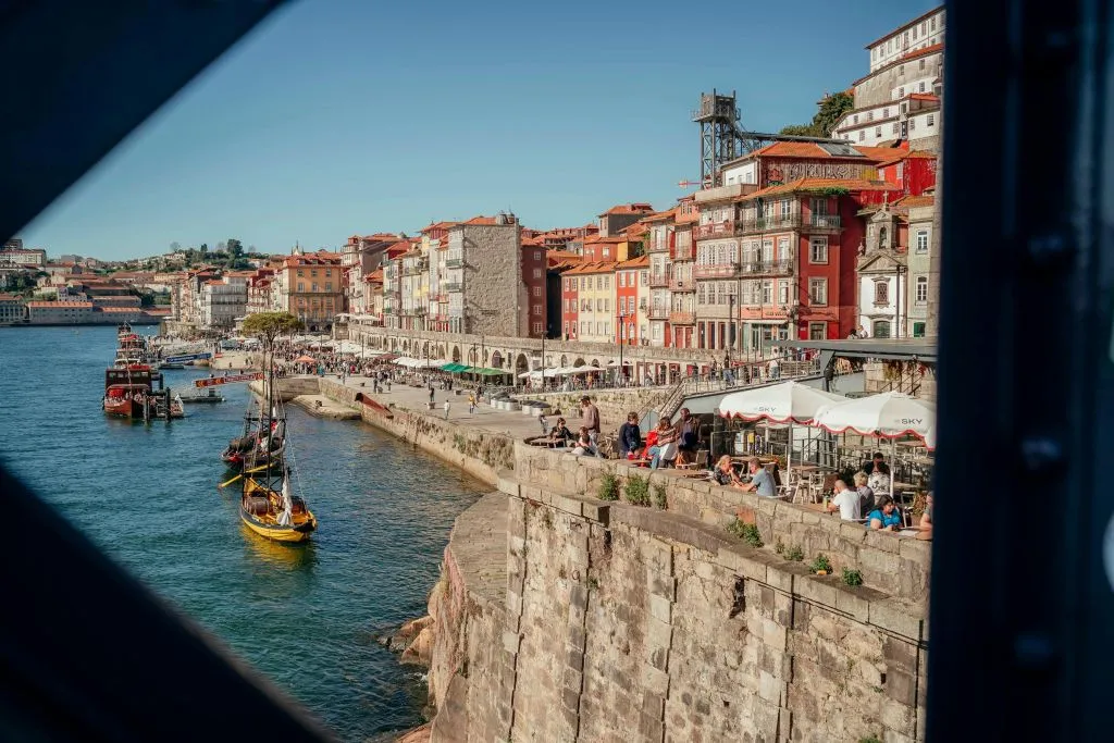 1.5-Hour Private Electric Tuk Tuk Sightseeing Tour of Historic Porto
