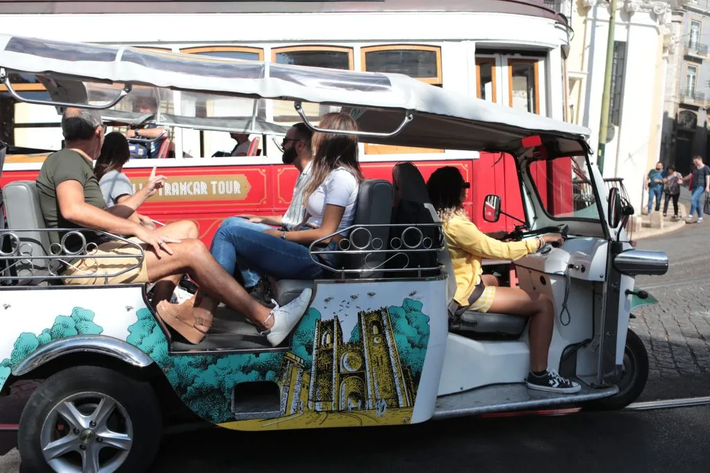 1.5-Hour Private Tuk Tuk Tour of Lisbon Old Town and City Center