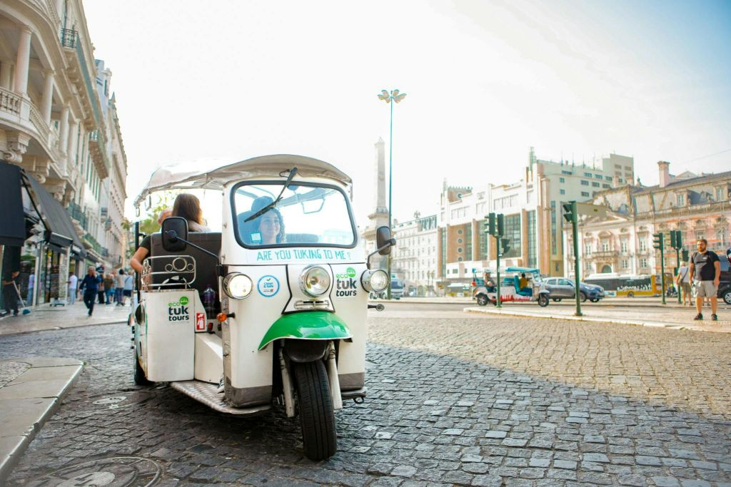 1.5-Hour Private Tuk Tuk Tour of Lisbon Old Town and City Center