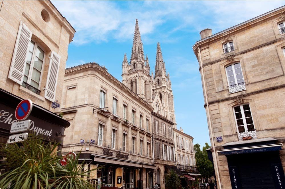 Food Tour in Chartrons: The Wine District of Bordeaux