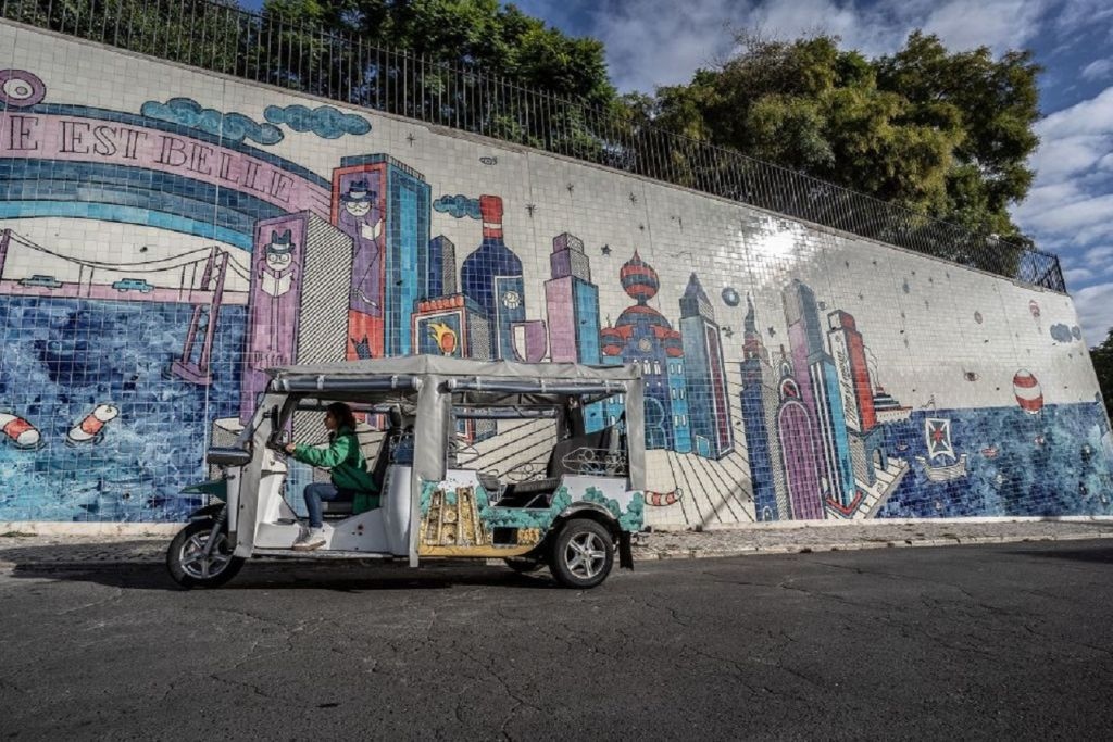 Lisbon Half Day Private Tuk Tuk Tour