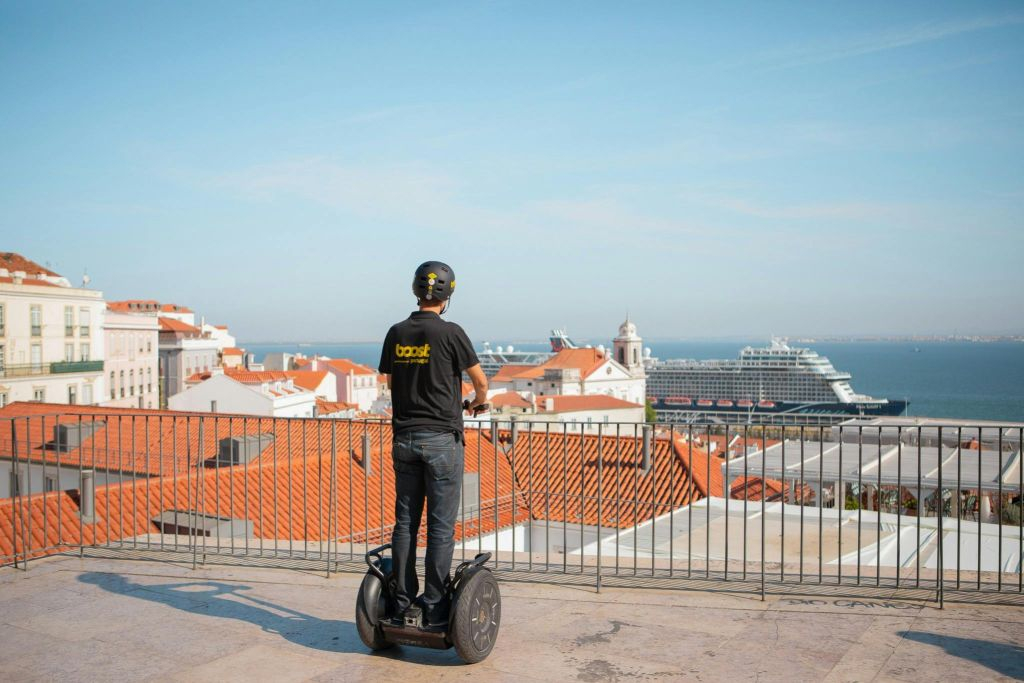 Lisbon: Medieval Segway Tour of Alfama and Mouraria