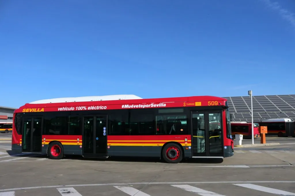 Seville: Airport & City Bus Transfer Service